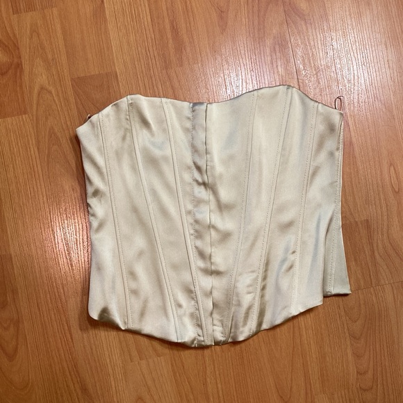 Gold satin corset - Picture 7 of 9